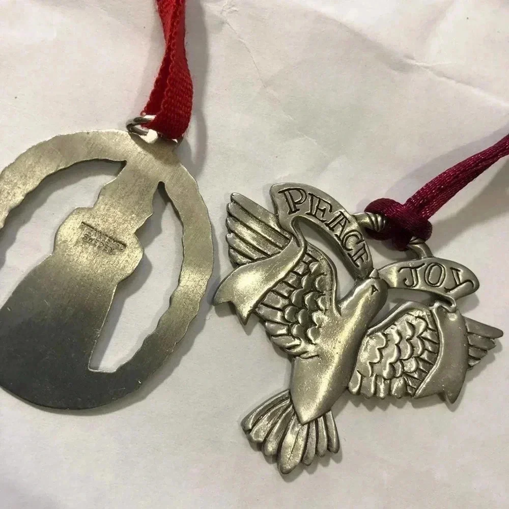 Unbrand vintage metals
